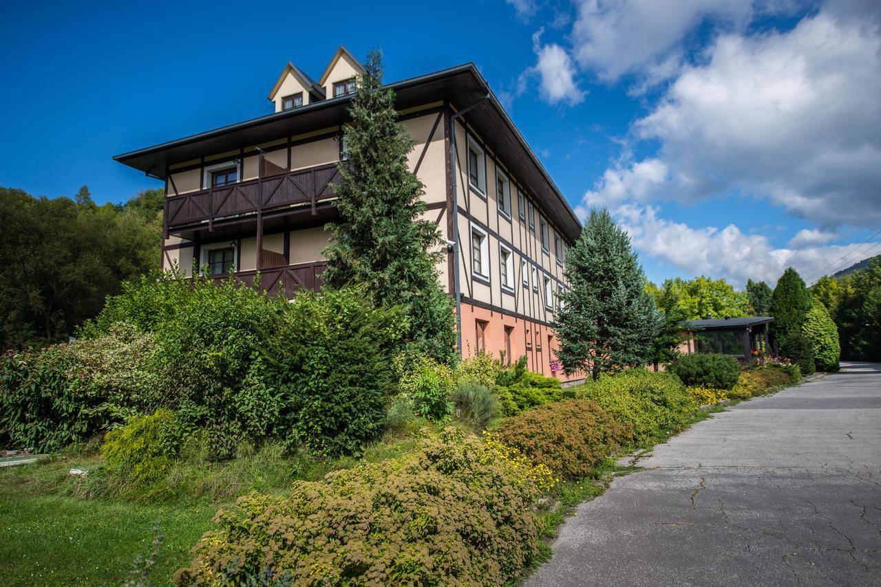 Hotel Golfer Kremnica Exterior foto